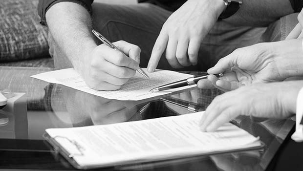 cláusula afianzamiento ato abogados