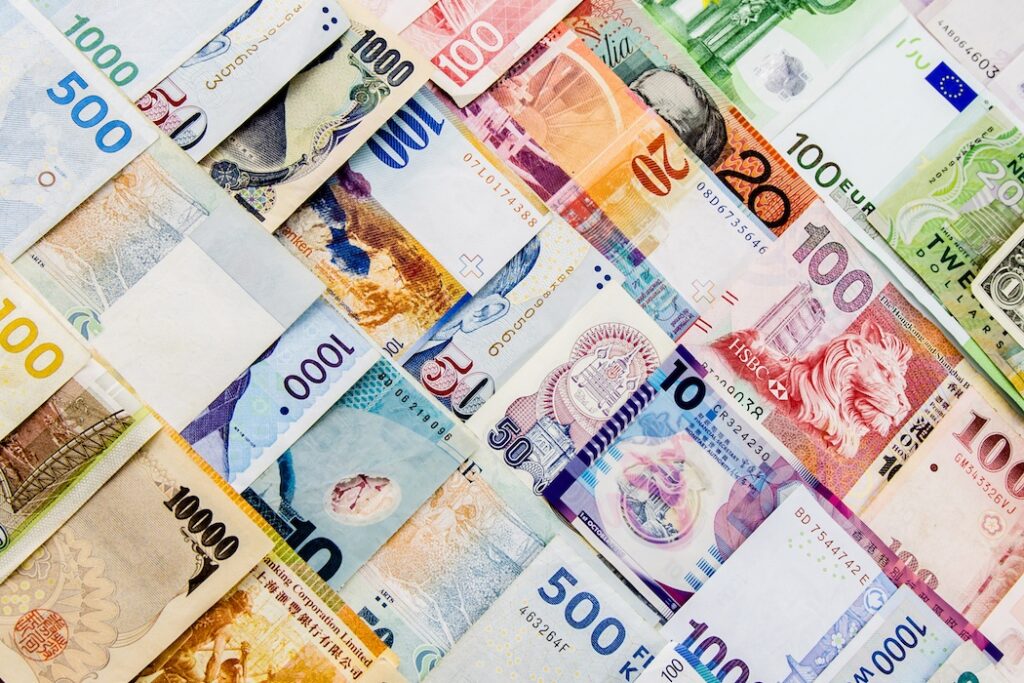 contenidos relativos a divisas